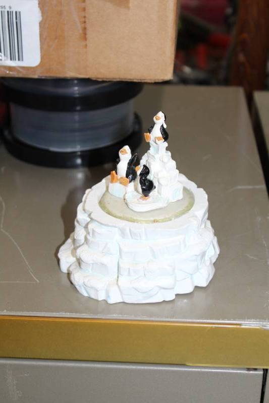 The San Francisco Music Box Penguin Christmas Music Box