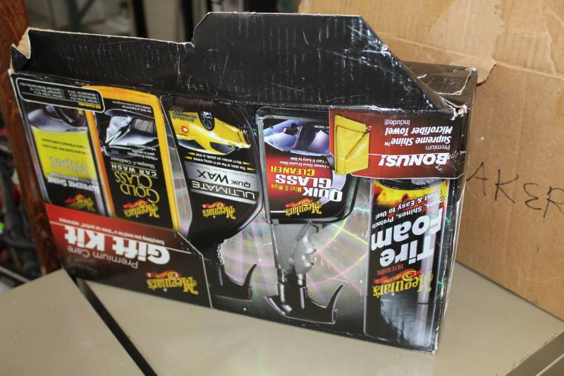 Meguiars Car Care Kit - Tire Foam, Glass Cleaner, Car Wash, Wax, Wipes