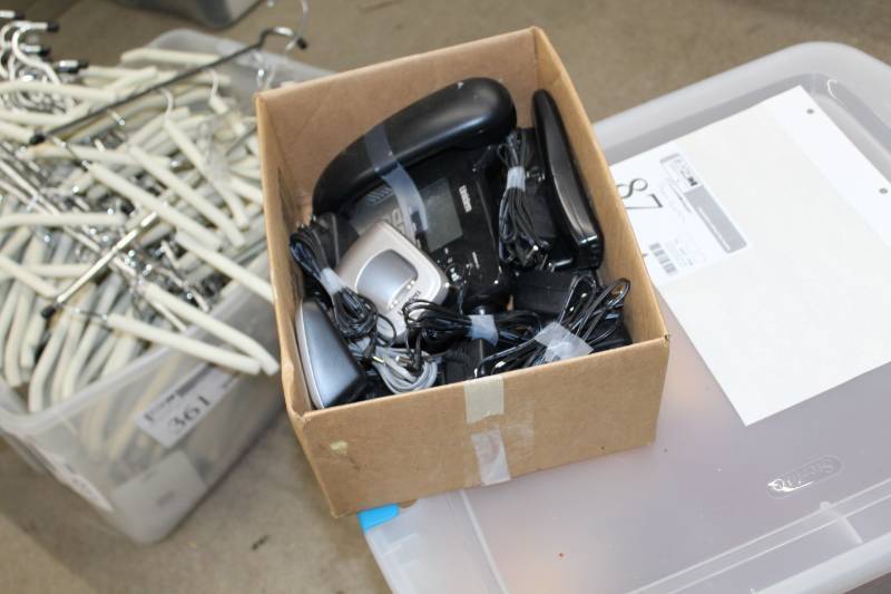 Uniden Phone Systems, Handsets