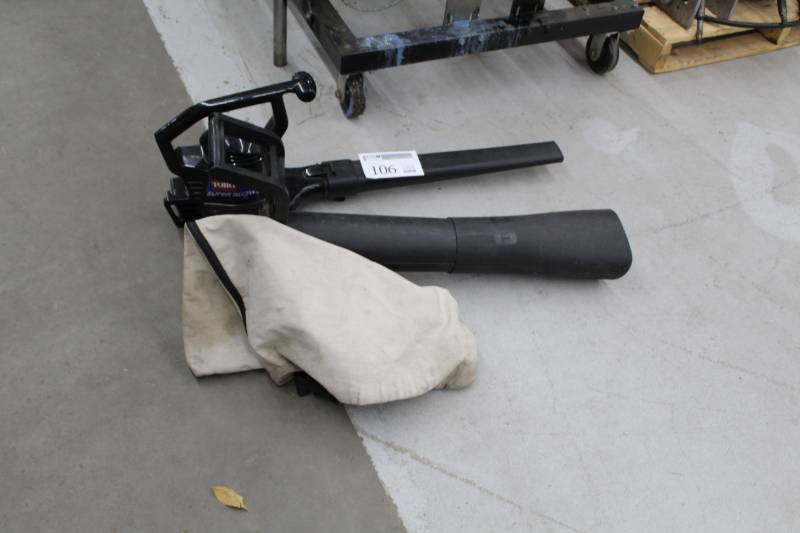 Toro Super Blower Vac w Accessories