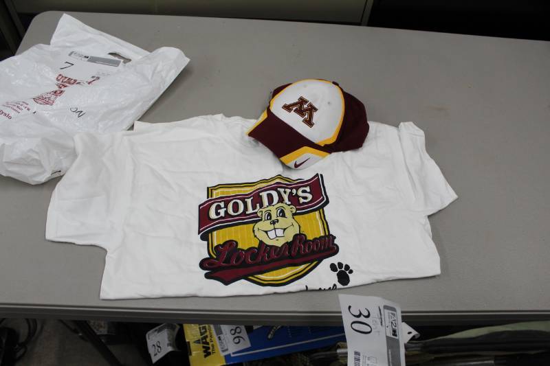 Minnesota Gophers Baseball Cap, Goldys T-Shirt