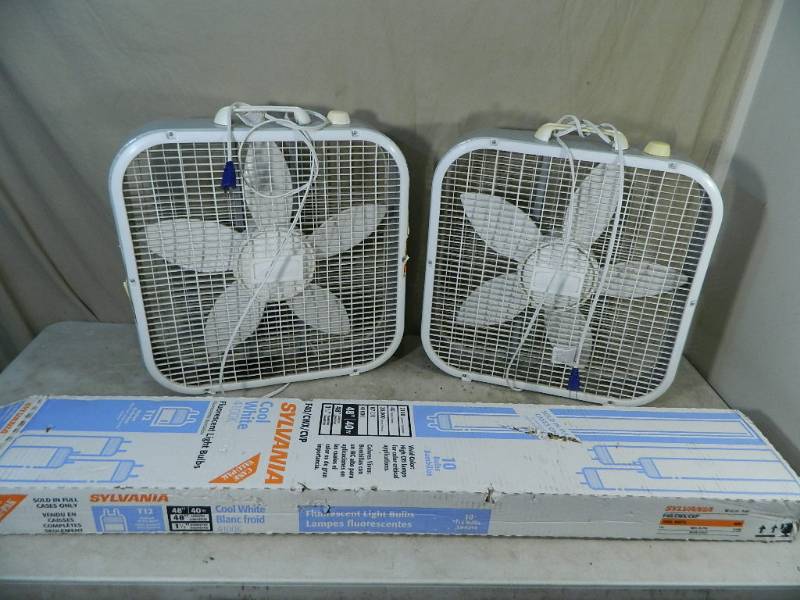 lot 148 image: New 4 ft Bulbs, 2 Fans