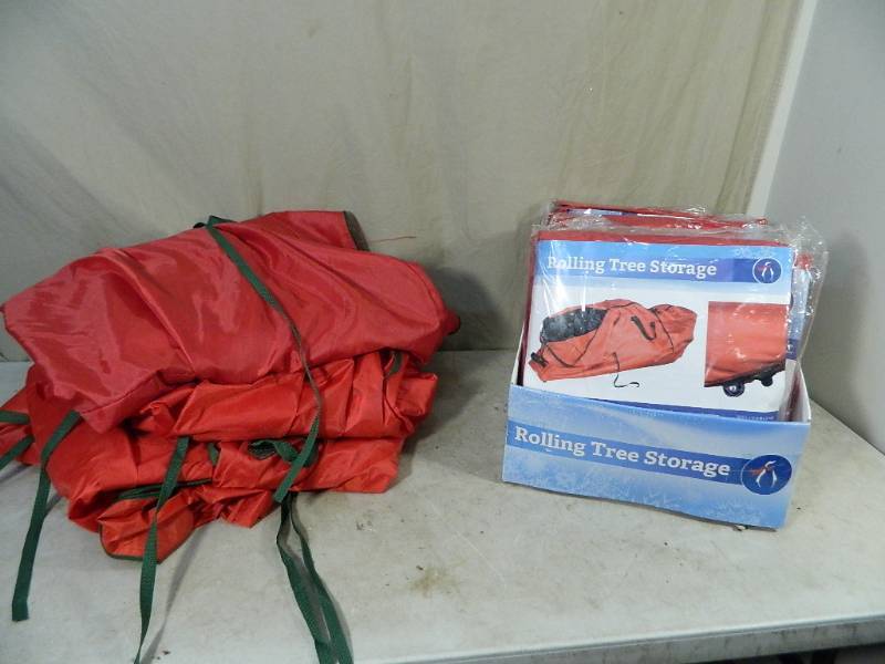 lot 152 image: New Rolling Tree Bags and More