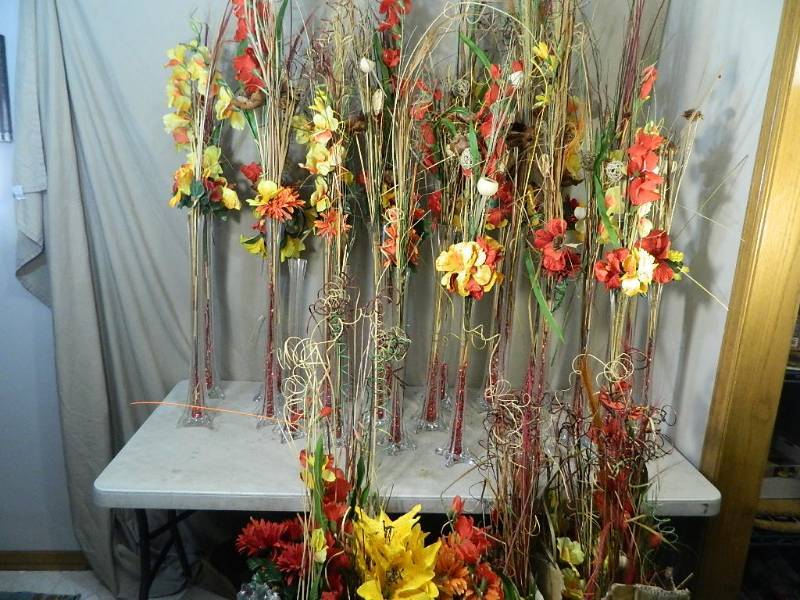 lot 155 image: 23 Tall Glass Vases with Decor