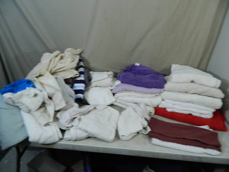 lot 156 image: Assorted Towels, Rags, Etc