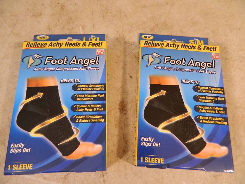 lot 19 image: 2 New Foot Angels