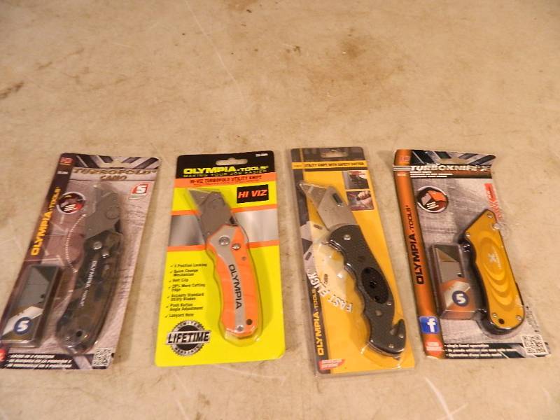 lot 44 image: 4 New Utility Knives