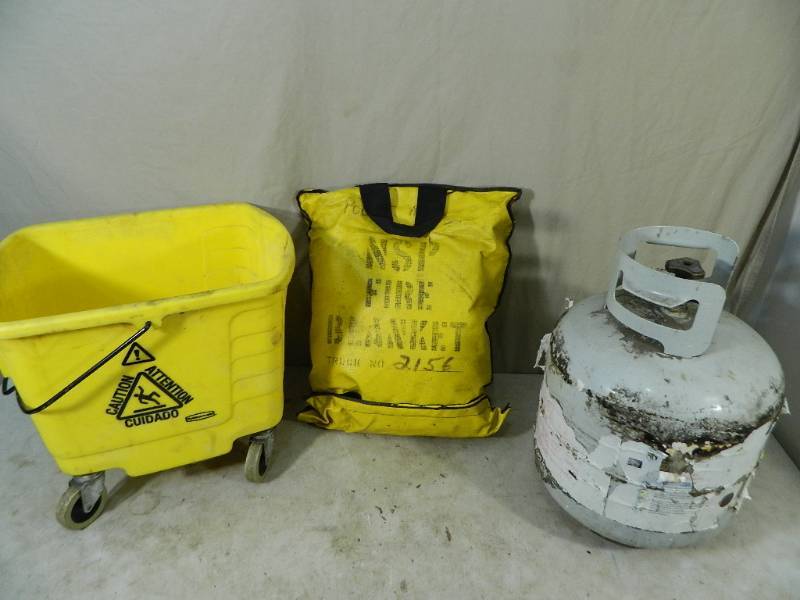 lot 72 image: Propane Tank, Mop Bucket, Fire Blanket