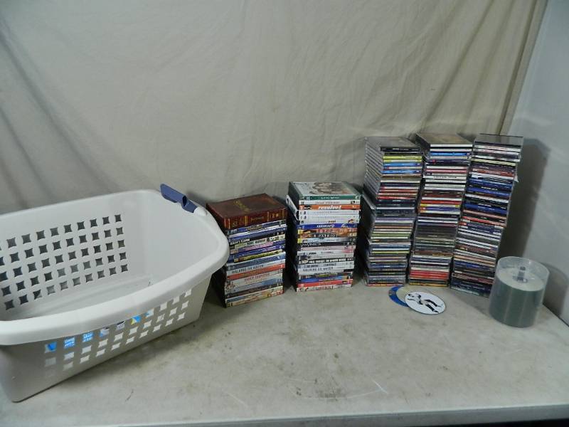 lot 123 image: DVDs, CDs, Blank CDs