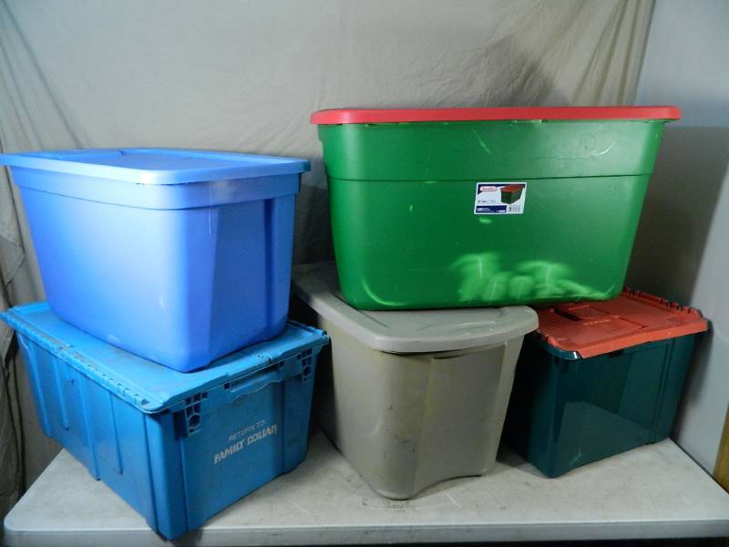 lot 128 image: 5 Totes with Lids