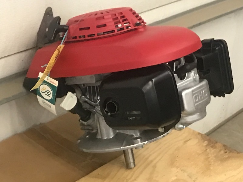 lot 3 image: Honda GCV-190 Gas Engine