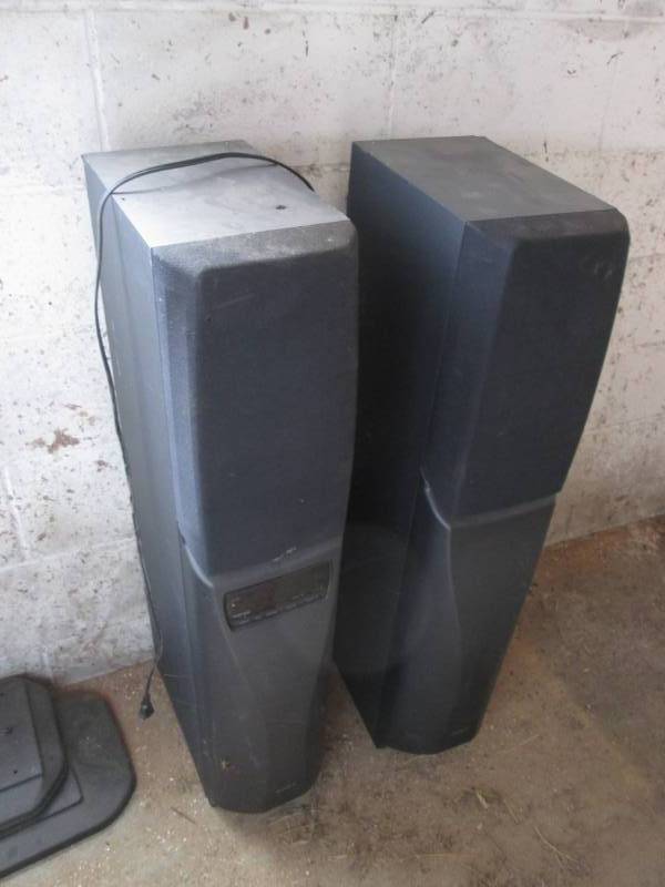 lot 27 image: Pair of Sony power speakers...