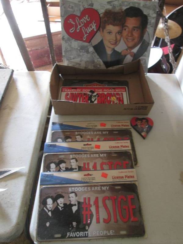 lot 39 image: Metal I Love Lucy sign and Three St...