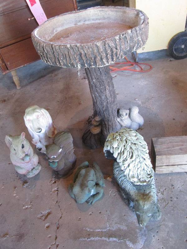 lot 94 image: Garden ornaments...