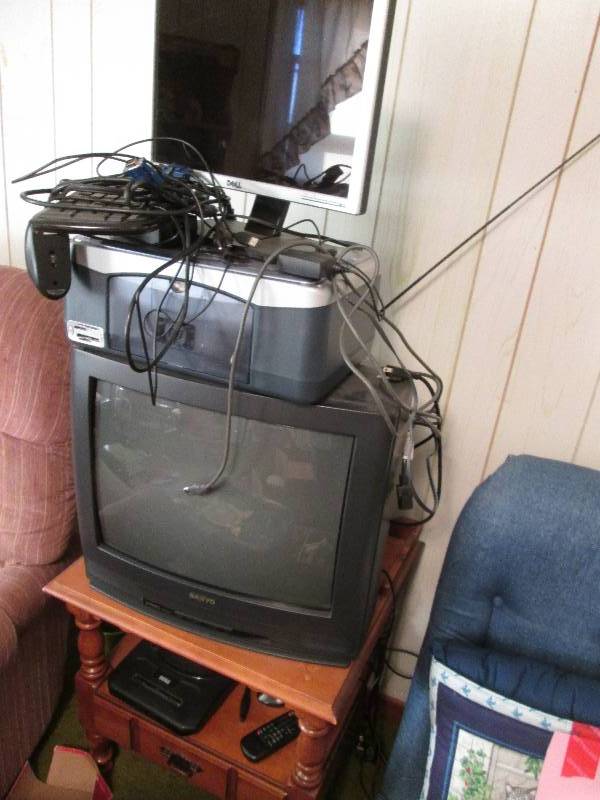 lot 116 image: Electronics, Sega, HP Printer, moni...