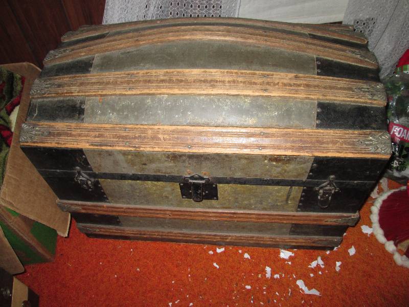 lot 155 image: Wood trunk...
