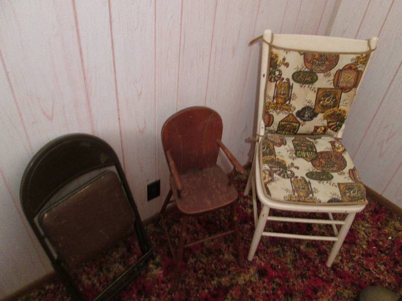 lot 162 image: Vintage chairs...