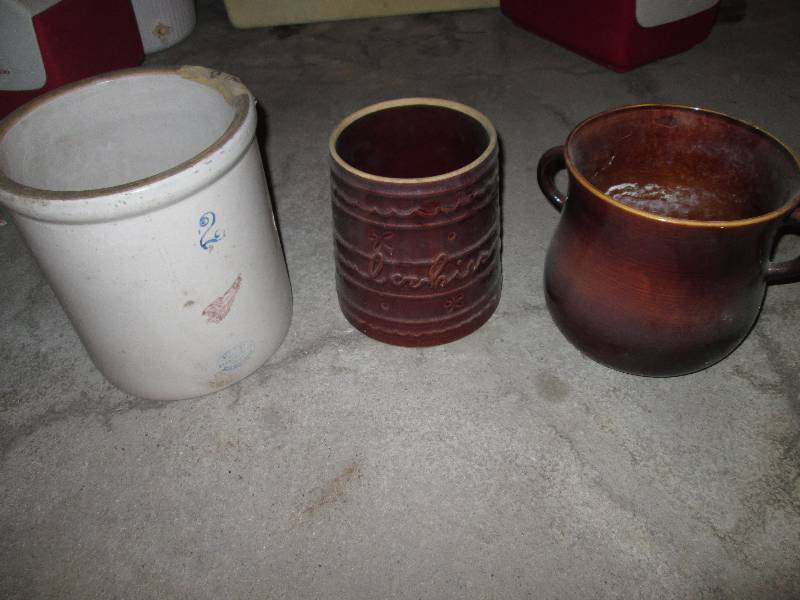 lot 182 image: 2 Redwing, 1 Marcrest crock...