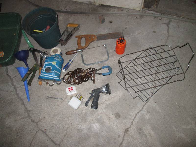 lot 186 image: Lot of tools...