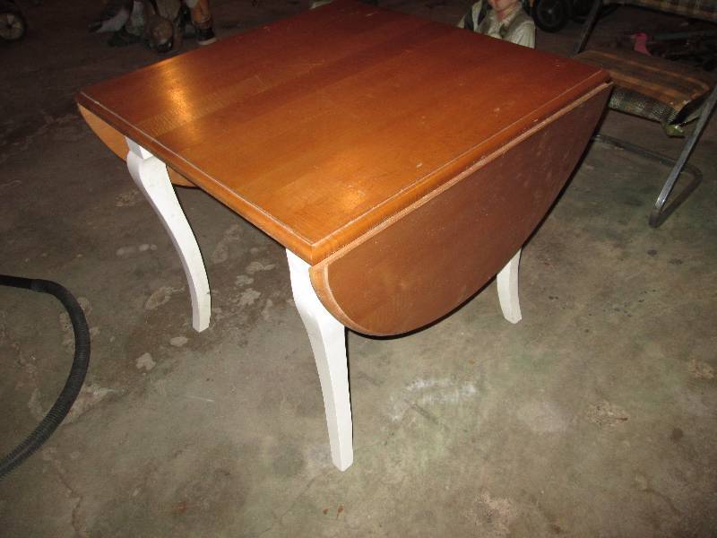 lot 188 image: Drop leaf table ...