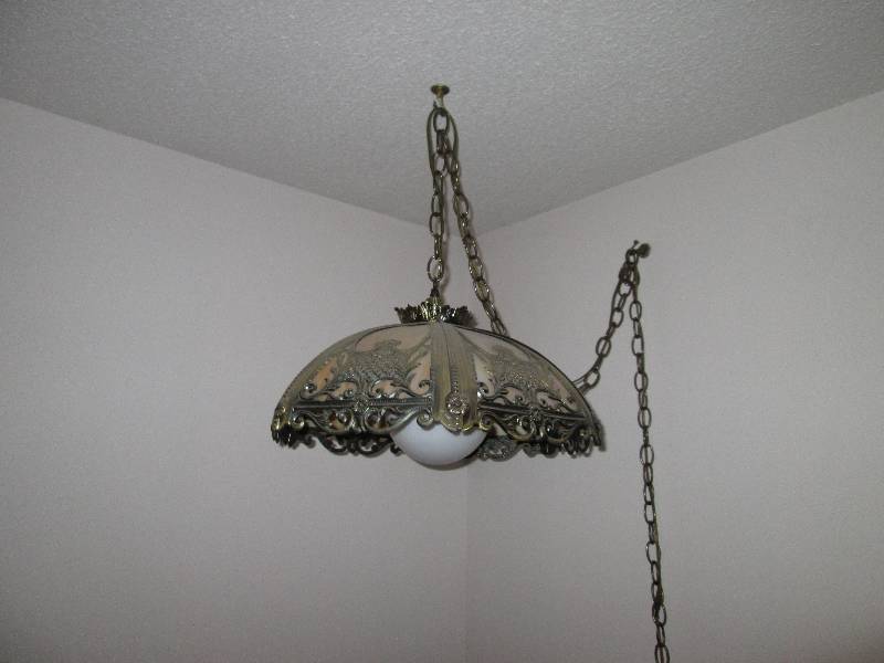 lot 190 image: Hanging lamp ...