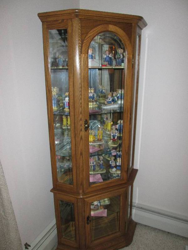 lot 204 image: Corner Glass and wood display curio...
