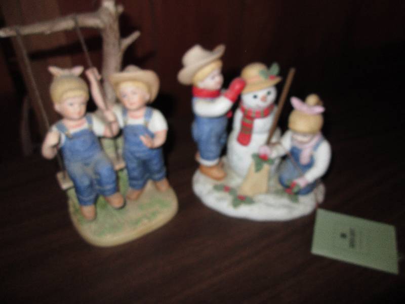 lot 224 image: Lot of Denim Days Figurines...