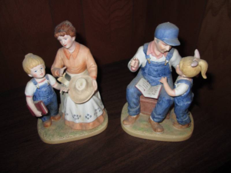 lot 226 image: Lot of Denim Days Figurines...