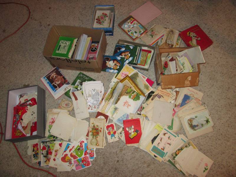 lot 241 image: Vintage Valentines and Misc Cards...