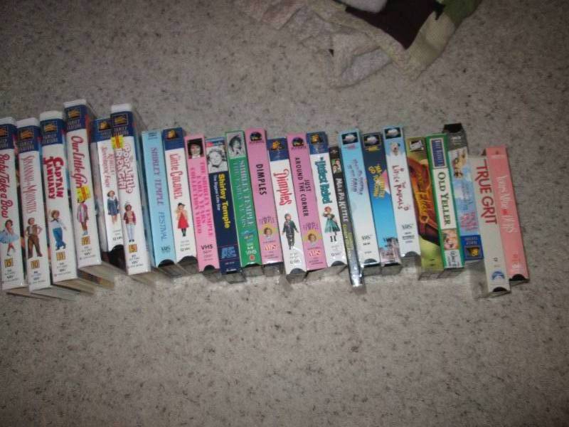 lot 242 image: Lot of Shirley Temple and other mov...