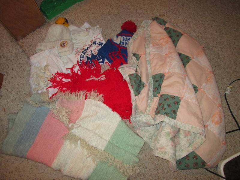 lot 253 image: Quilt, blanket and viking stocking ...