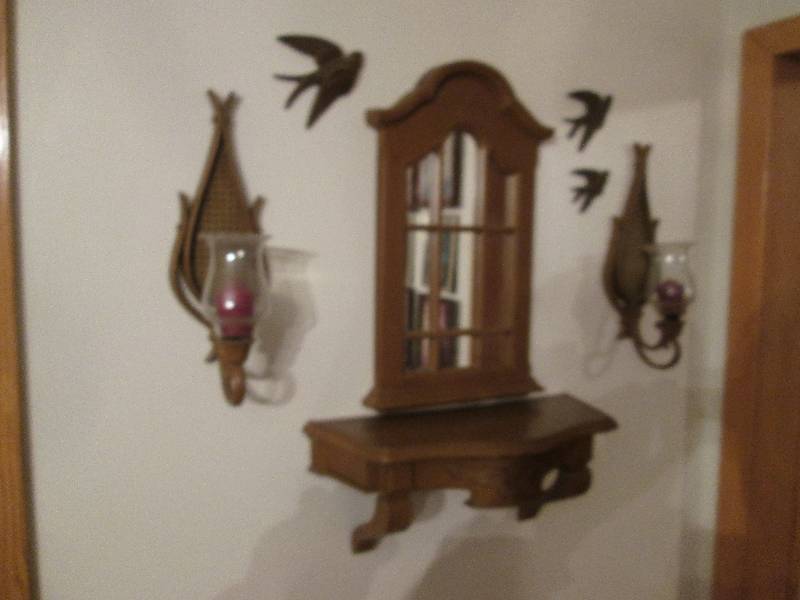 lot 256 image: Wall Dsiplay Mirror, candle sconce...