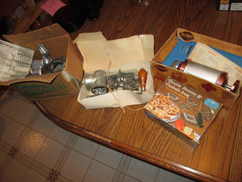 lot 316 image: Saladeer Salad maker, grinder, rose...