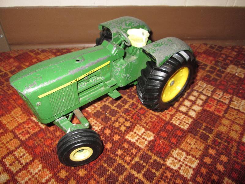 lot 343 image: Ertl John Deere ...