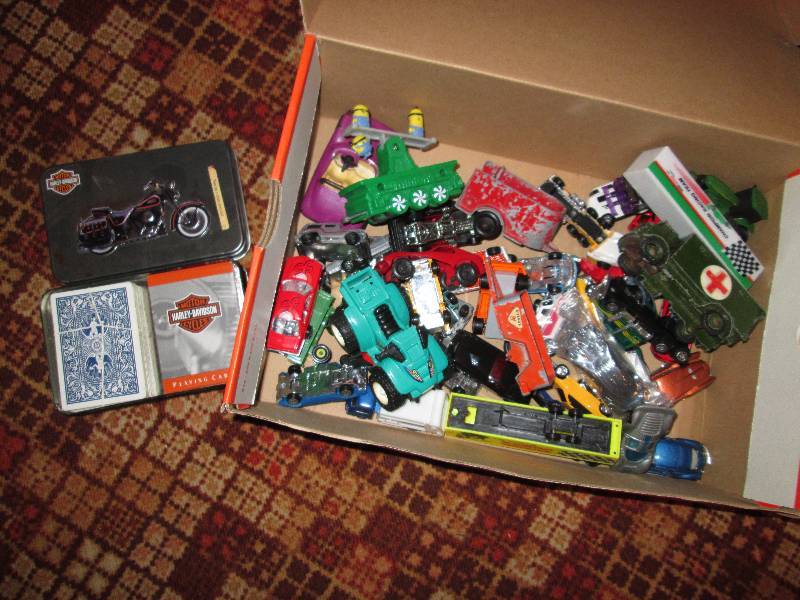 lot 348 image: Lot of old and new match box cars a...