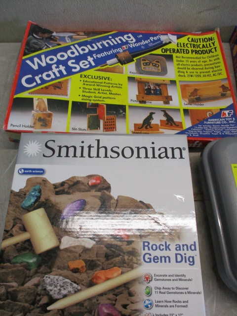 lot 28 image: Educational Projects & Games