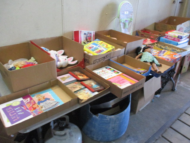 lot 30 image: Toys