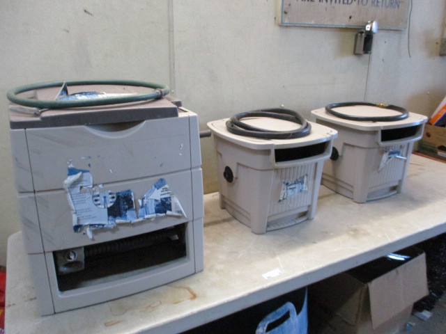 lot 43 image: 3 Suncast Hose Boxes