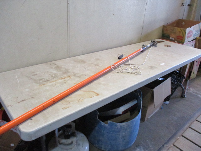 lot 20 image: Tree Pruner