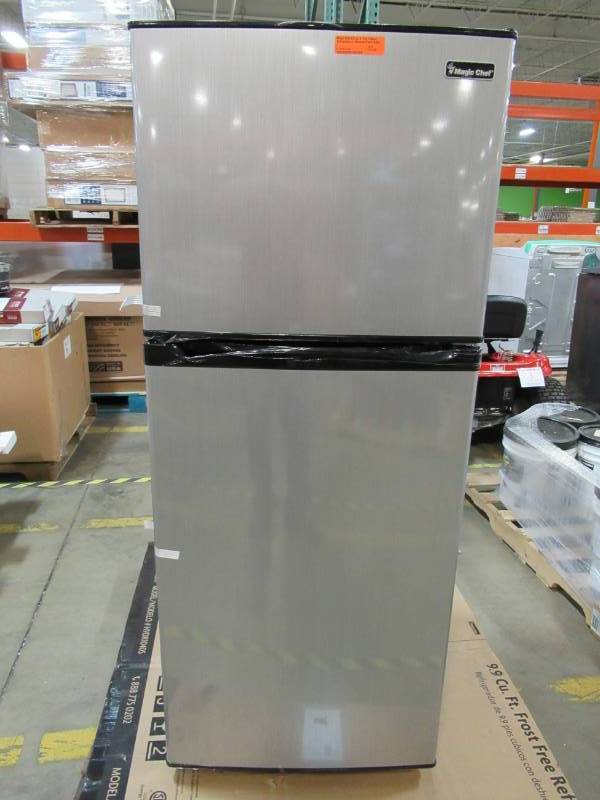 lot 25 image: Magic Chef 9.9 cu. ft. Top Freezer Refrigerator in Stainless HVDR1040S