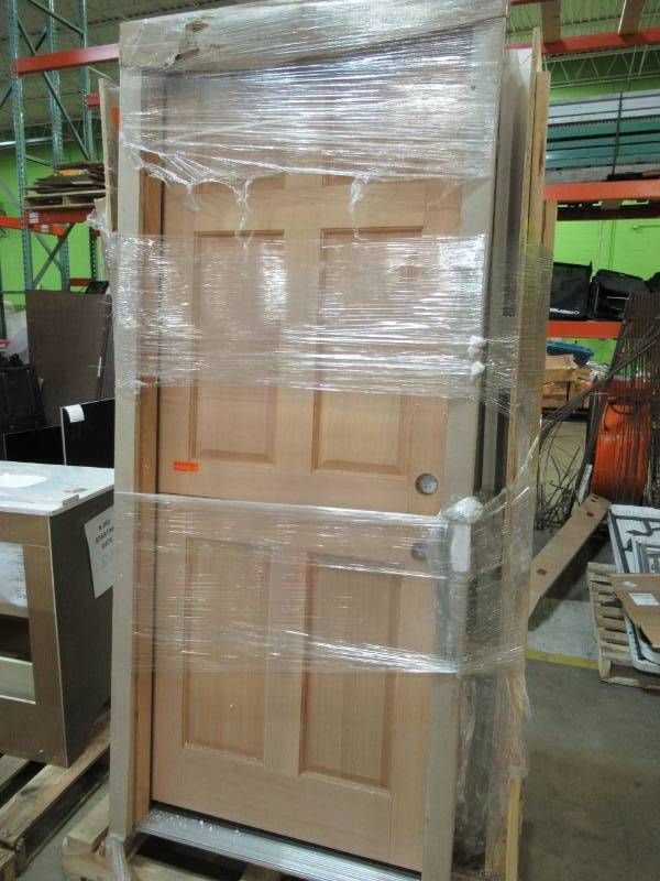 lot 53 image: Jeld-Wen 36 in. x 80 in. 6-Panel Unfinished Dutch Wood Prehung Right-Hand Inswing Front Door wBrickmould