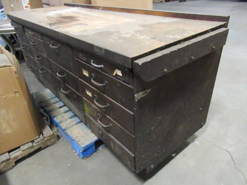 lot 39 image: VERY LARGE, SOLID WOOD VINTAGE 17 DRAWER WORKBENCH.