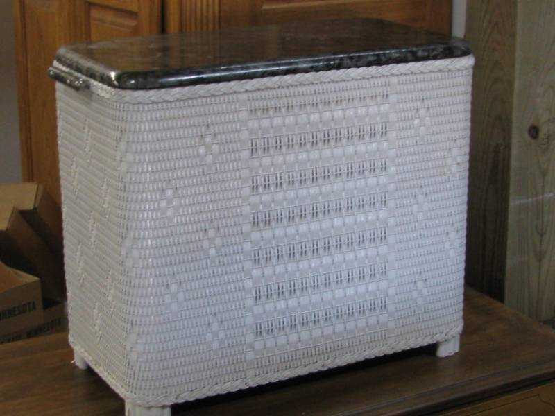 Woven Clothes Hamper