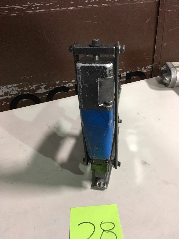 lot 28 image: Josef Kihlberg  Plier Stapler, 516 to 58 used in working condition