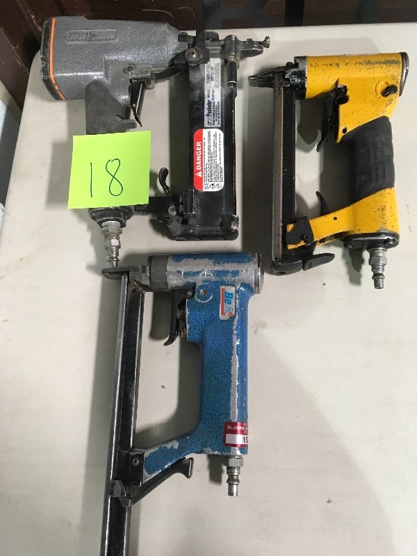 lot 18 image: Lot of 3 Nailers used in working conditions