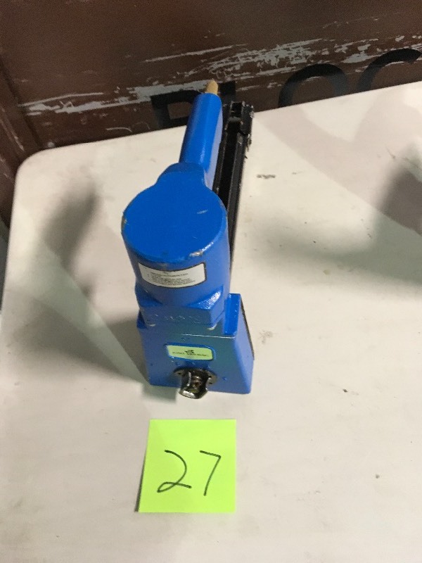 lot 27 image: Josef Kihlberg JK561-15 Manual Stapler used in working condition