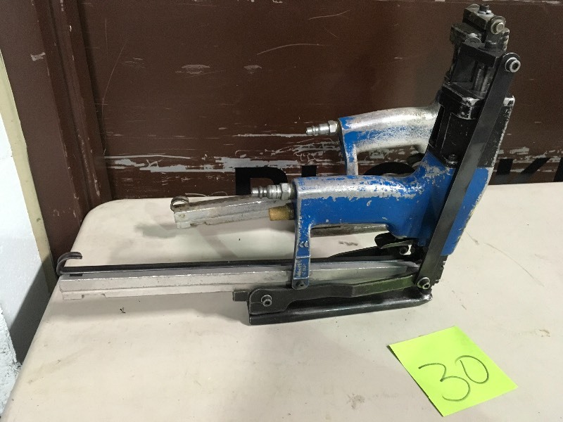lot 30 image: Lot of 2 Josef Kihlberg  Plier Stapler, 516 to 58 used in working condition