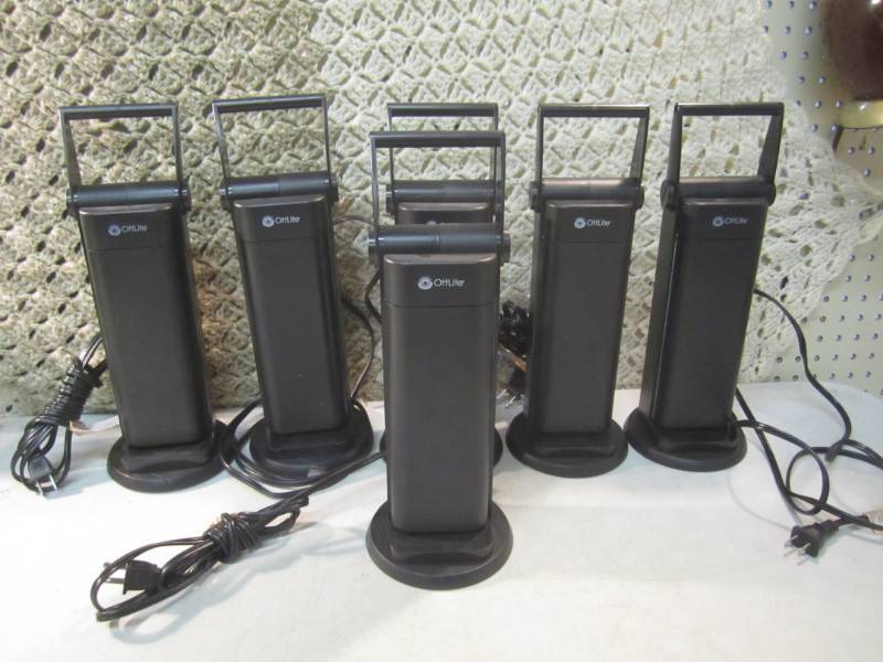lot 32 image: Lot of 6 Ott Lite Task Lamps with S...