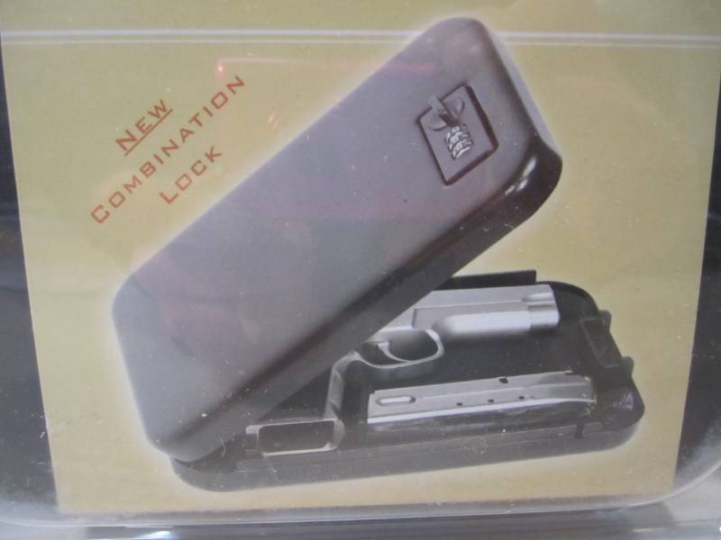 lot 83 image: Full Size Handgun Secure It Securit...