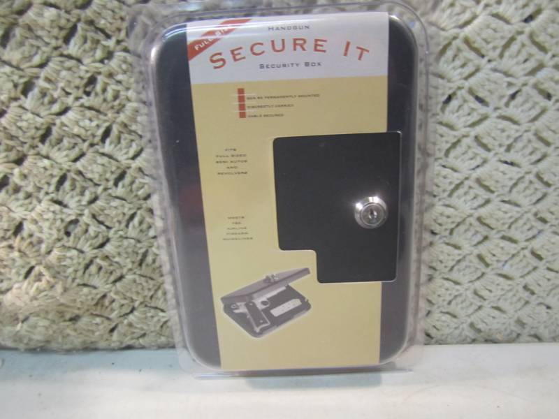 lot 87 image: Full Size Handgun Secure It Metal S...